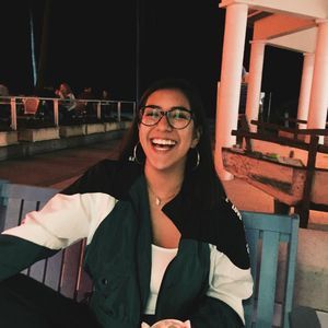 Meet your Posher, Flavia